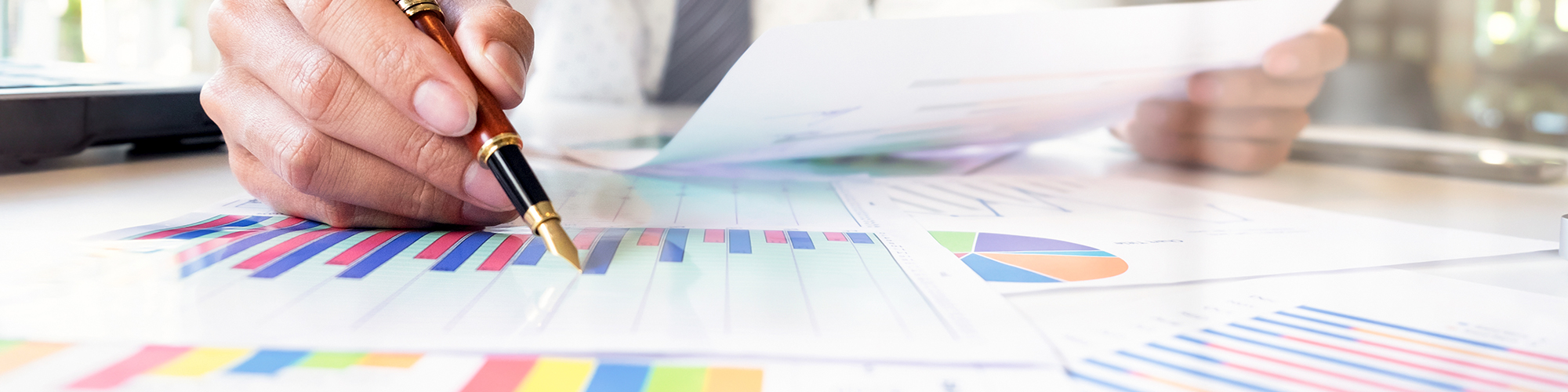 Organising Disparate Data Into Meaningful Insights Organising Disparate Data Into Meaningful Insights